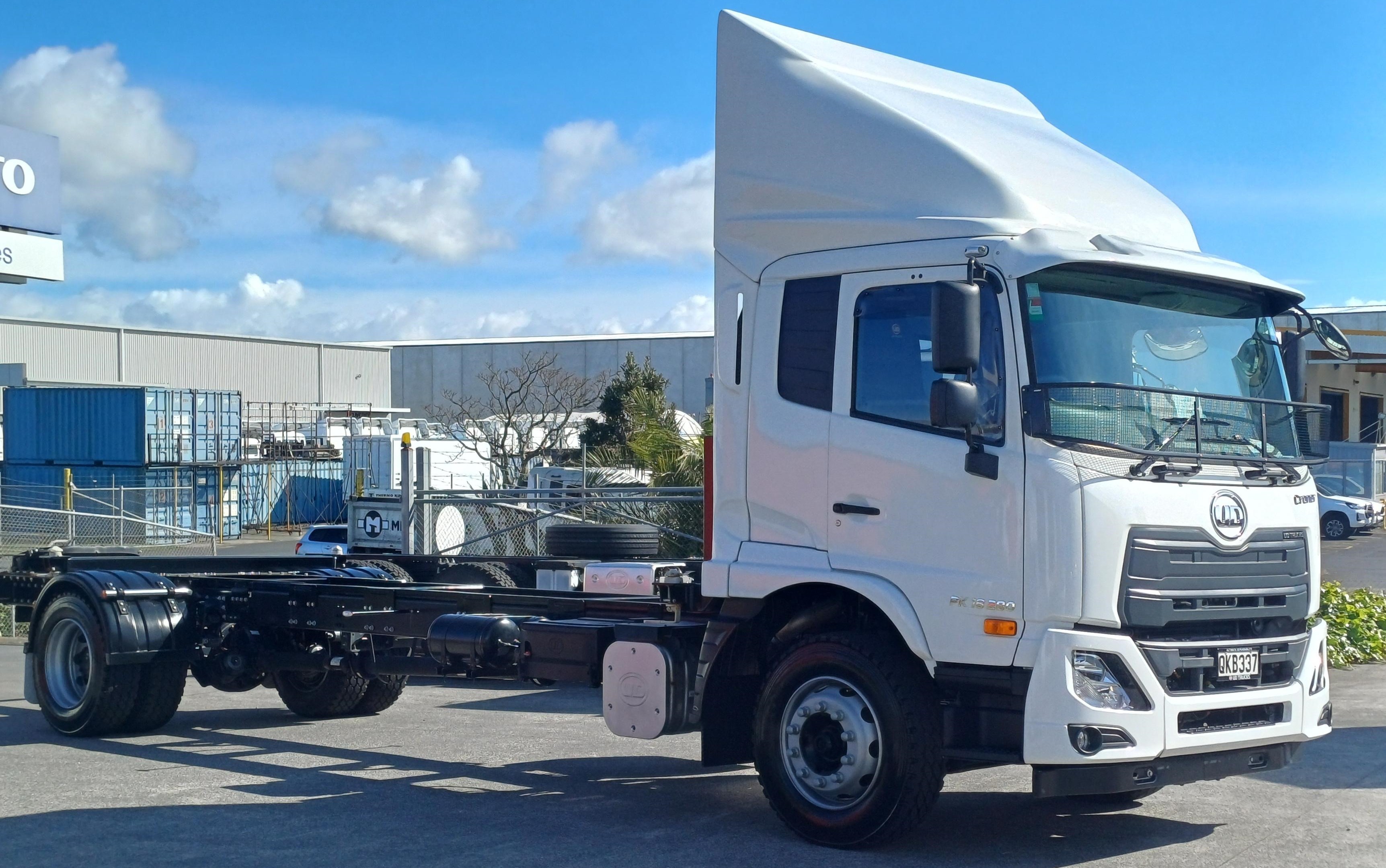 Croner PK18 280 AS Truck and Trailer Combo
