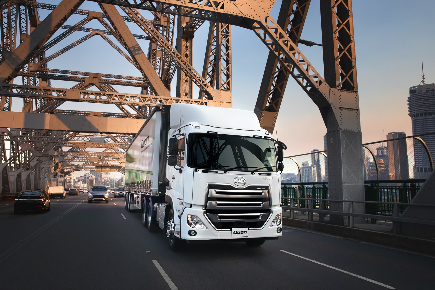 Amazon.co.jp: △超希少！UD特注！1/43 UD Trucks Quon : おもちゃ