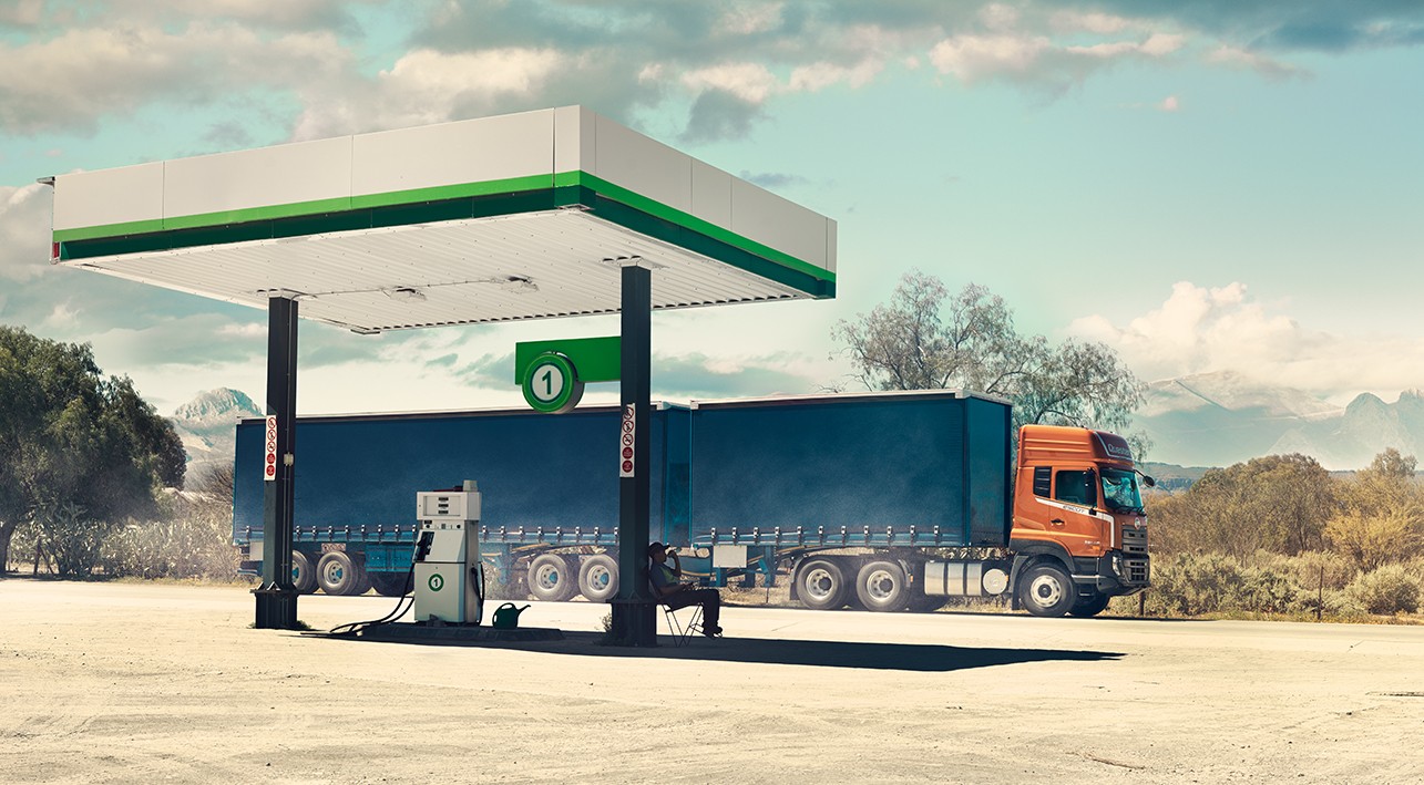 972-10-100-7 ★ 日産 UD トラックス クオン エアサス ベローズ リア用 QPG-CG5ZA Explore Long Haul Truck Solutions