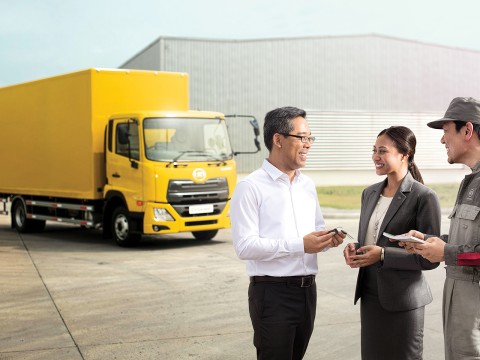 Croner-aftermarket-dealer-site-vehicle-handover-hi-res-1280x960