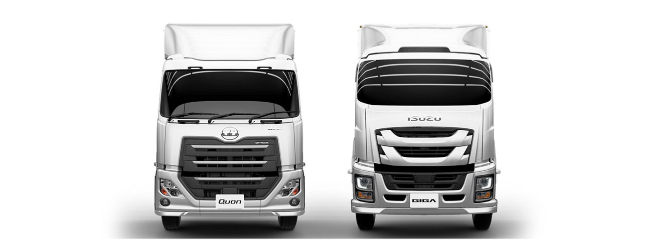 ⭐︎UD TRUCKS Bluetoothヘッドユニット⭐︎UDトラックス新車外し