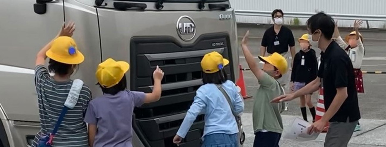 UD Trucks goes the extra mile for traffic safety awareness in Japan