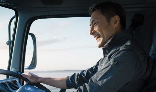 Survey reveals truck drivers want better health care support and fatigue-reducing features