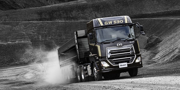 超話題新作 Quon Trucks UD | GW 鉄道模型