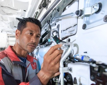 UD Trucks Genuine Service